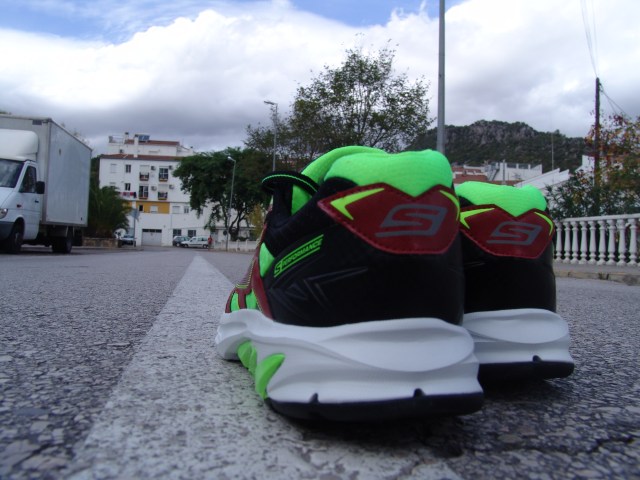 skechers go run strada opinion