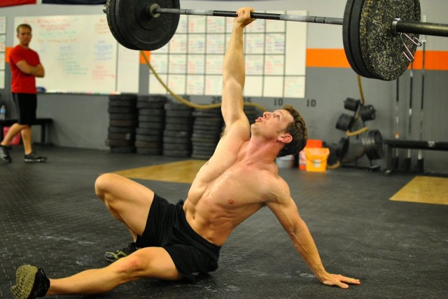 Resultado de imagen de levantamiento turco crossfit